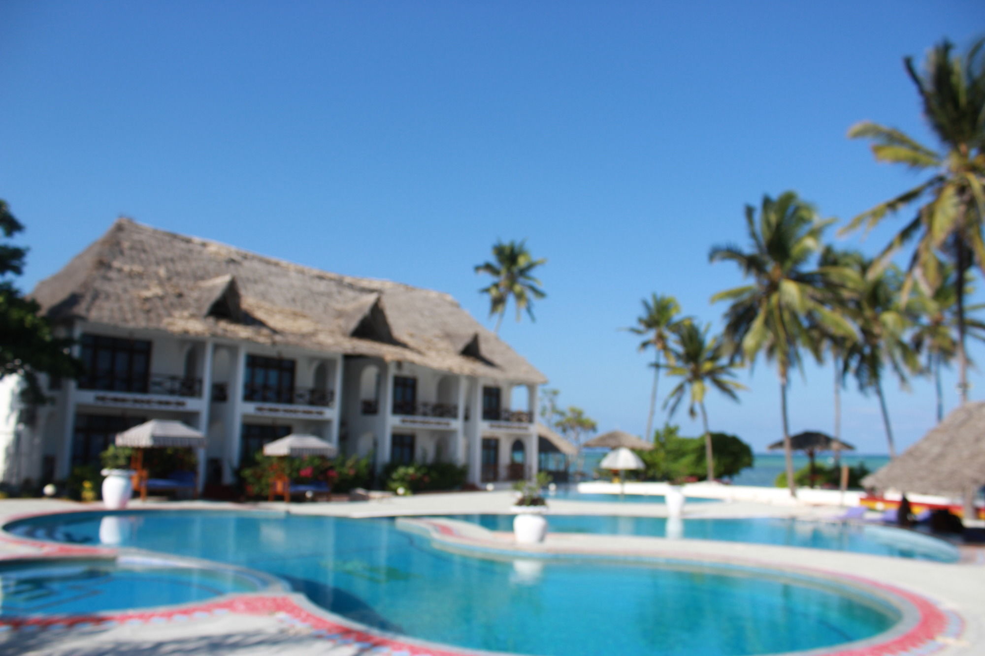 African Sun Sand Sea Beach Resort & Spa Bwejuu Esterno foto