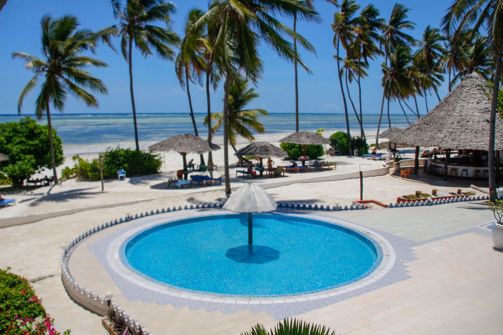African Sun Sand Sea Beach Resort & Spa Bwejuu Esterno foto