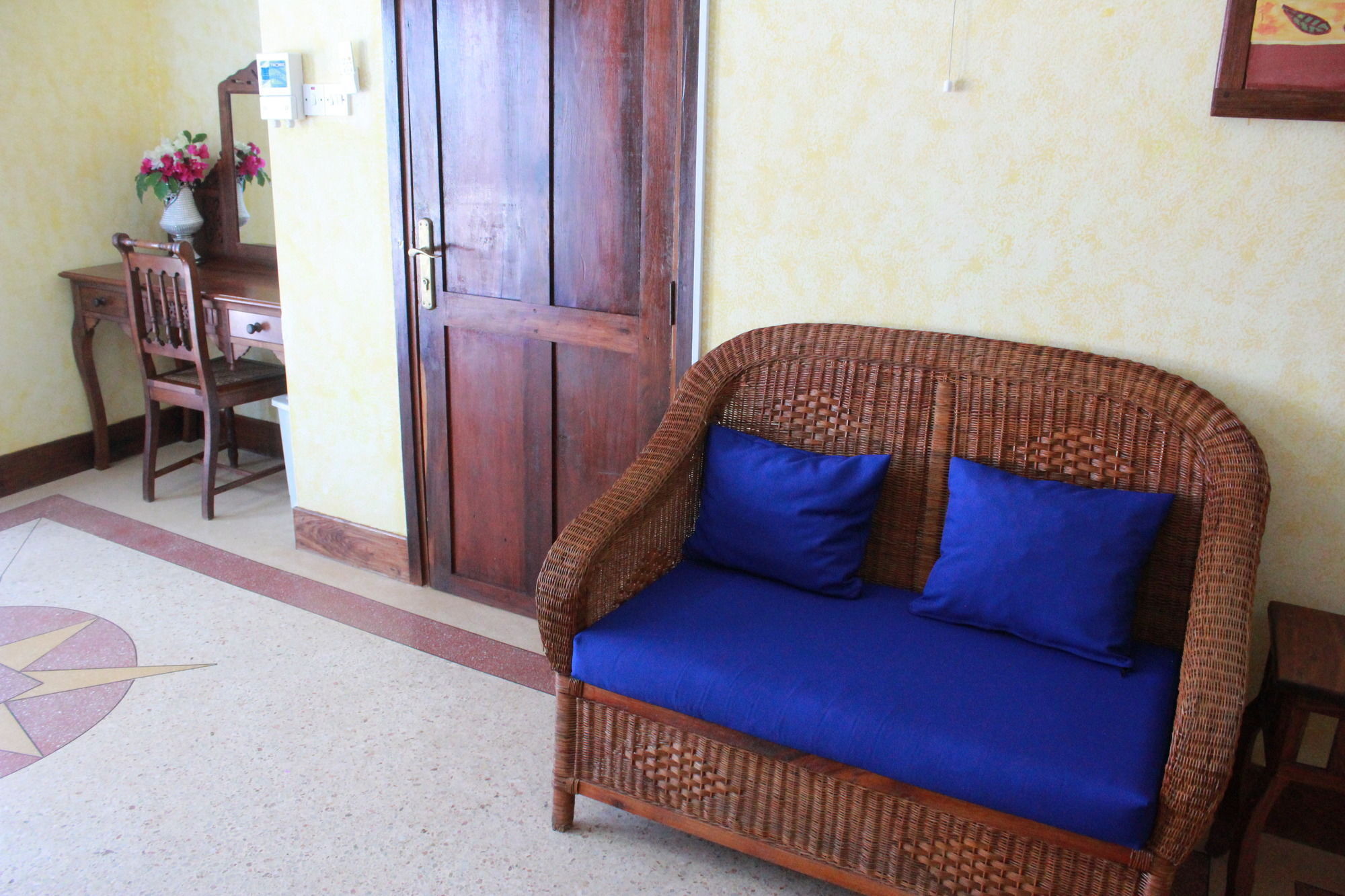 African Sun Sand Sea Beach Resort & Spa Bwejuu Esterno foto