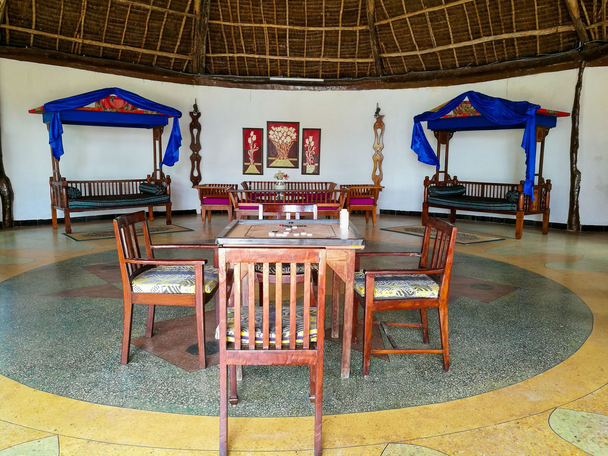 African Sun Sand Sea Beach Resort & Spa Bwejuu Esterno foto