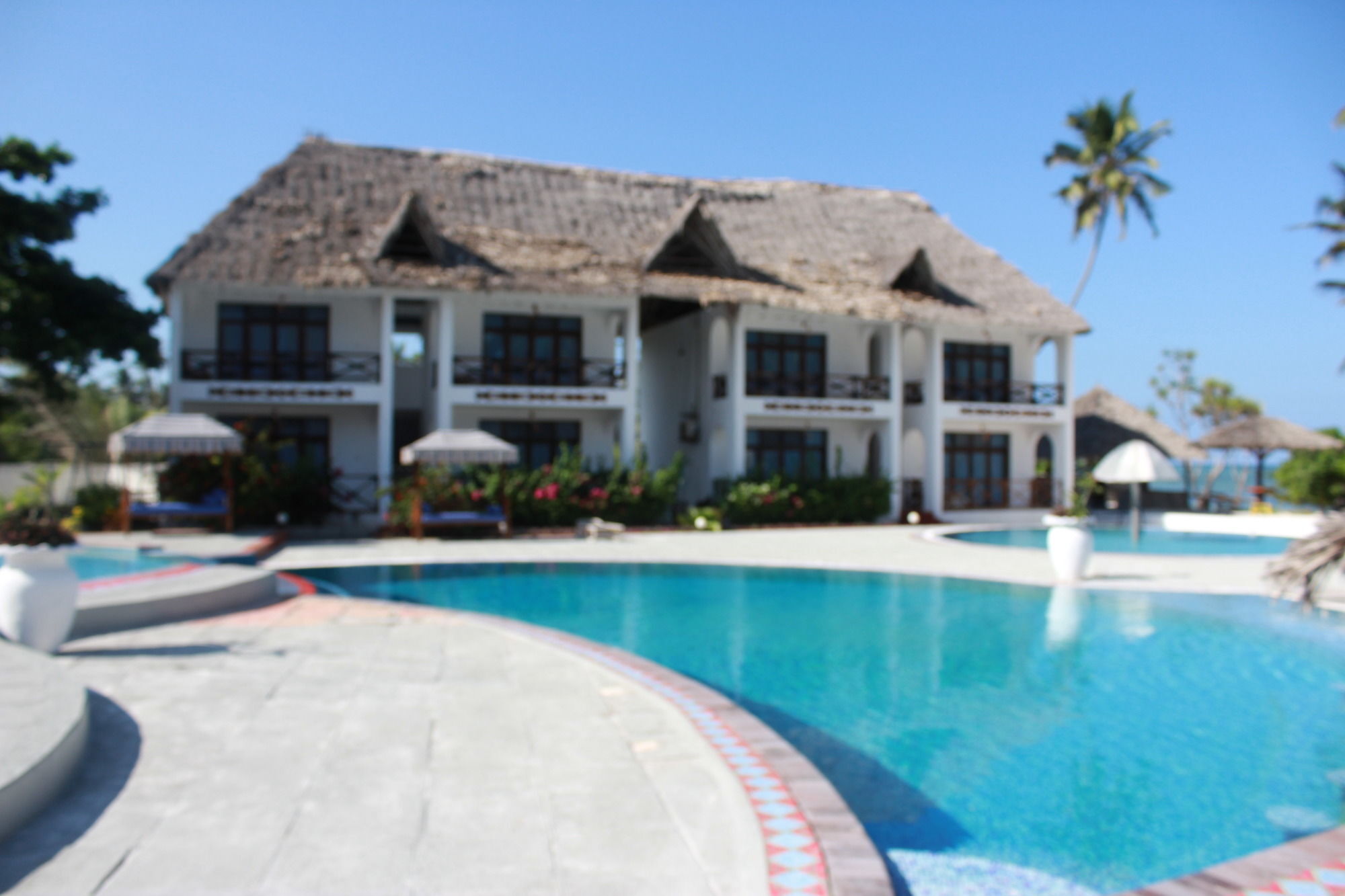 African Sun Sand Sea Beach Resort & Spa Bwejuu Esterno foto
