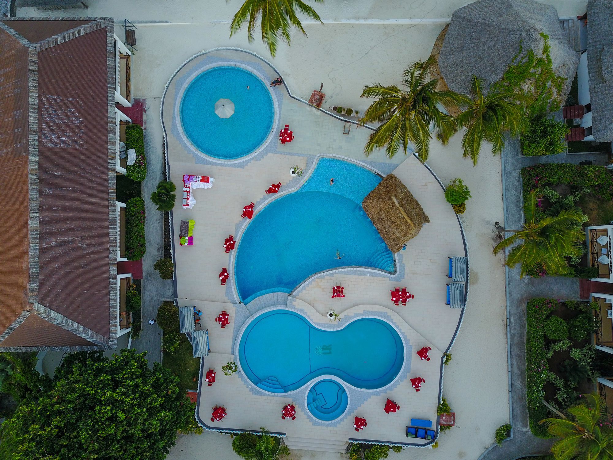 African Sun Sand Sea Beach Resort & Spa Bwejuu Esterno foto